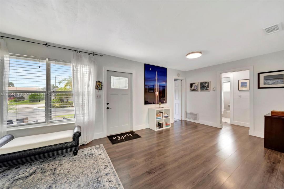 6361 Liberty St, Hollywood, Florida 33024, Amerika Birleşik Devletleri