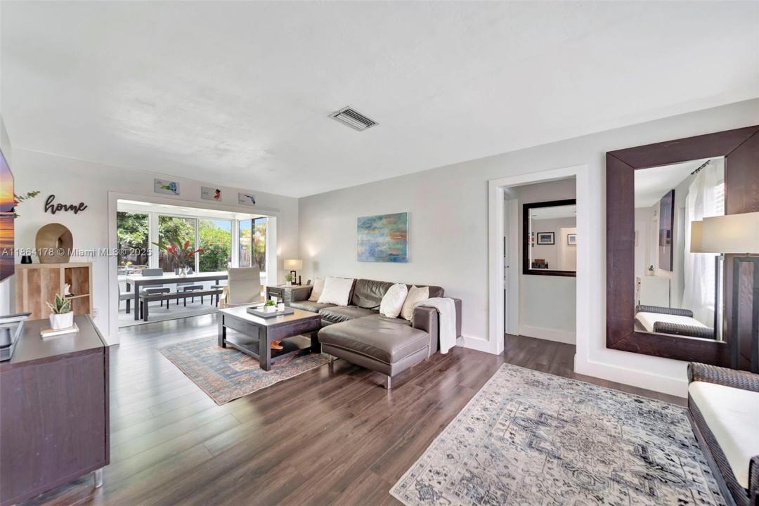 6361 Liberty St, Hollywood, Florida 33024, Amerika Birleşik Devletleri