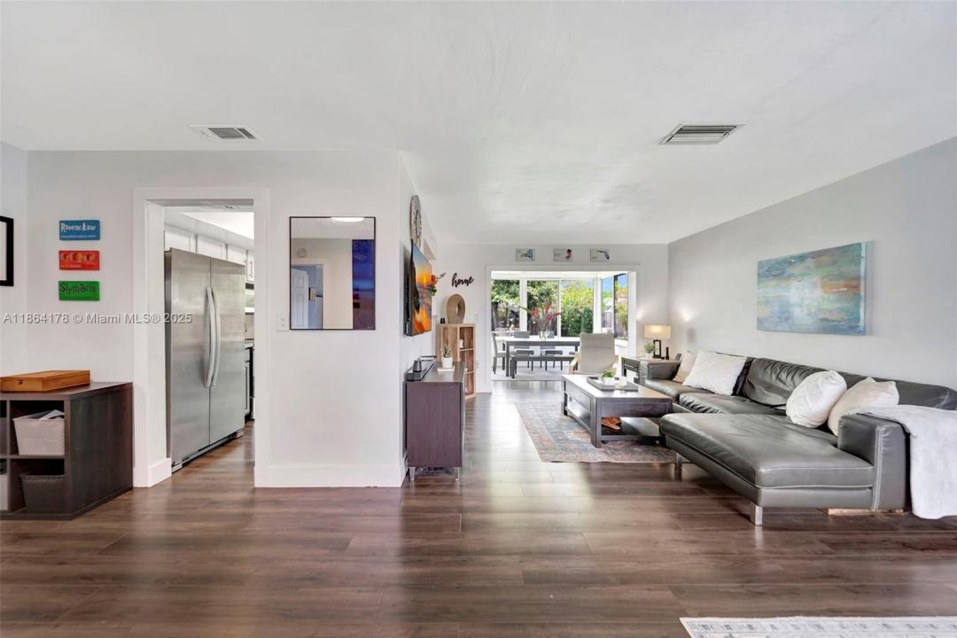 6361 Liberty St, Hollywood, Florida 33024, Amerika Birleşik Devletleri