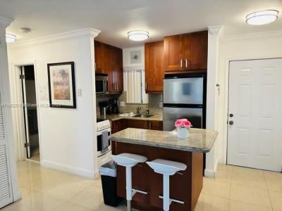 251 172nd St 302, Sunny Isles Beach, Florida 33160, USA