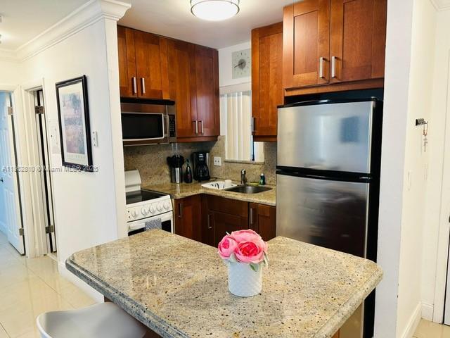 251 172nd St 302, Sunny Isles Beach, Florida 33160