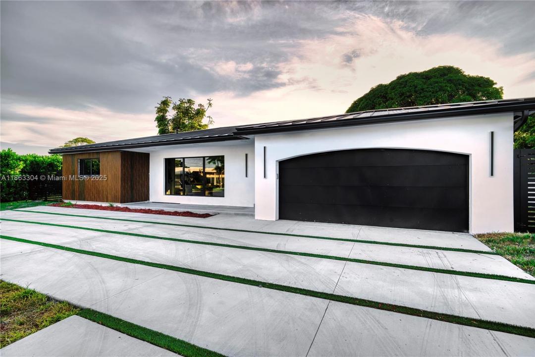 5561 NE 28th Ave, Fort Lauderdale, Florida 33308