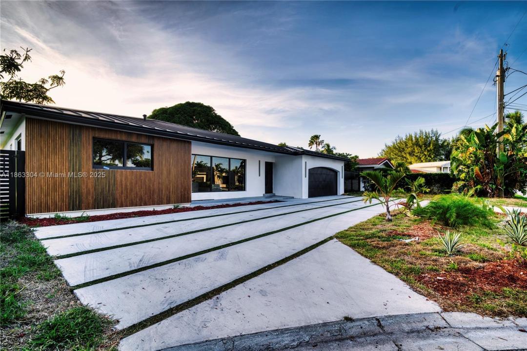 5561 NE 28th Ave, Fort Lauderdale, Florida 33308