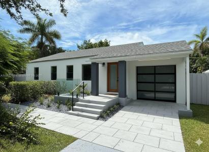 5822 SW 60th St, Miami, Florida 33143, USA