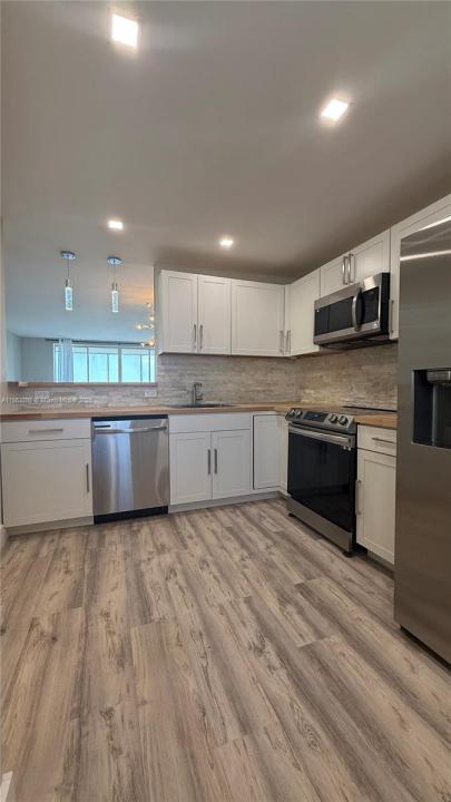 1750 NE 191st St 725-4, Miami, フロリダ 33179, アメリカ合衆国