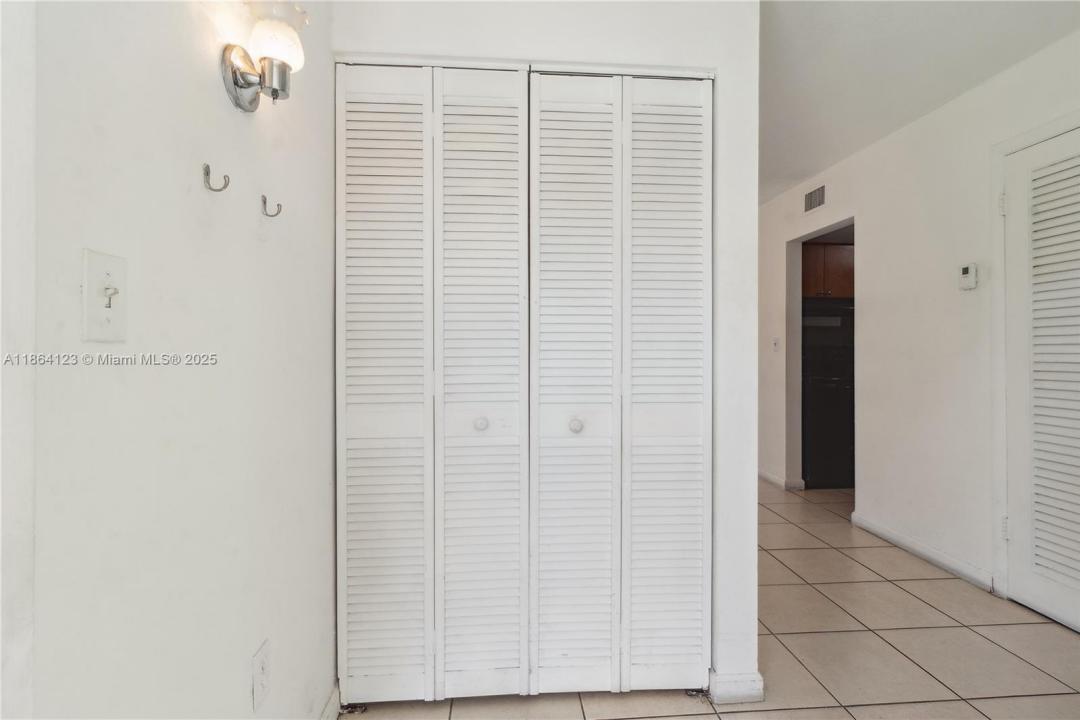 7430 SW 82nd St D105, Miami, Флорида 33143, Соединенные Штаты