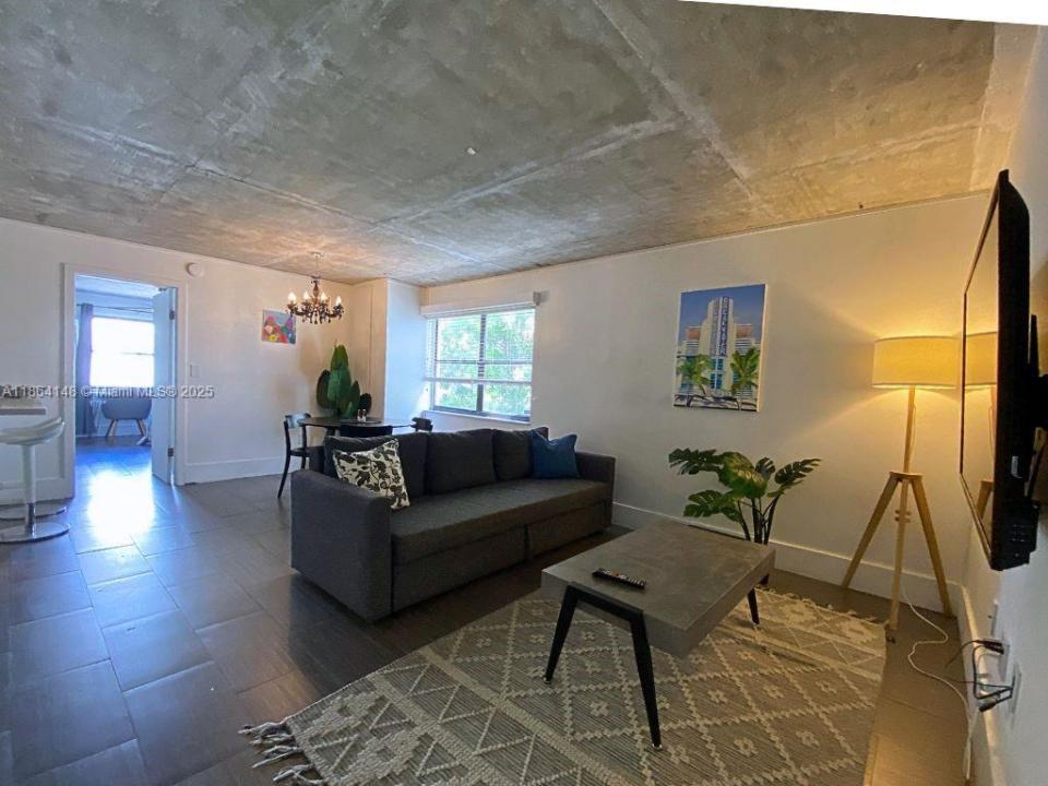 753 Michigan Ave 2E, Miami Beach, فلوريدا 33139, الولايات المتحدة