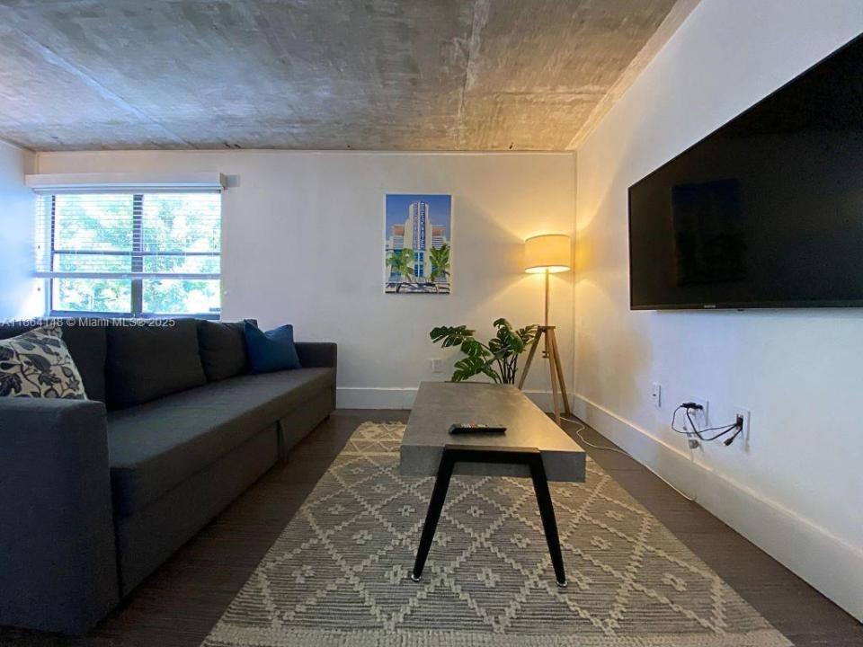 753 Michigan Ave 2E, Miami Beach, فلوريدا 33139, الولايات المتحدة