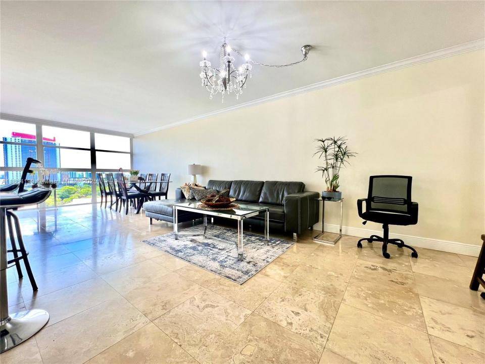 200 Leslie Dr 1122, Hallandale Beach, Florida 33009
