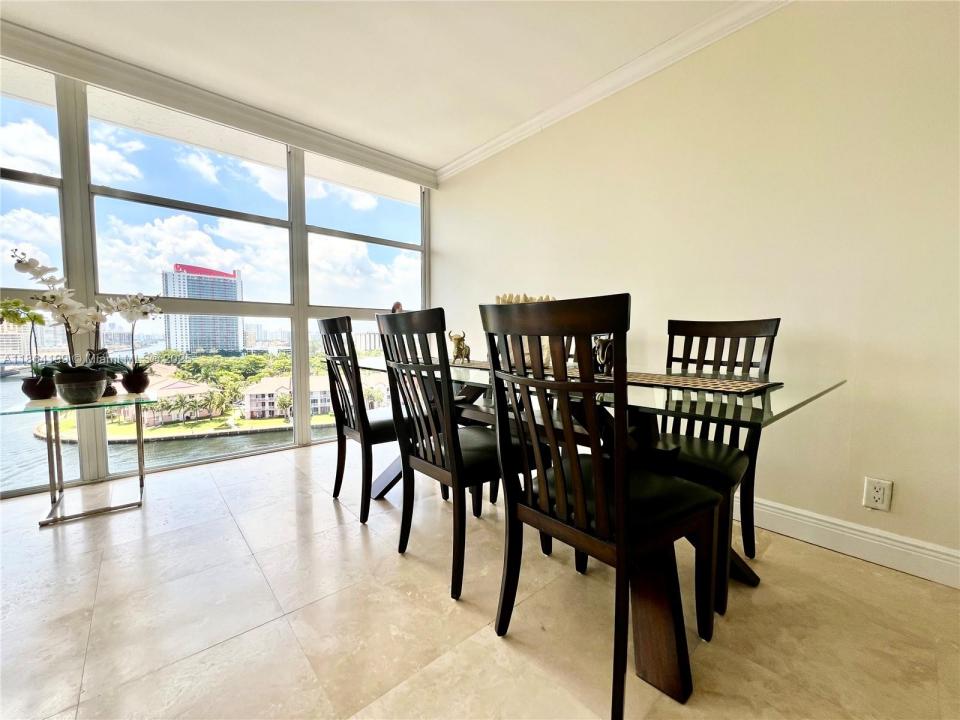 200 Leslie Dr 1122, Hallandale Beach, Florida 33009