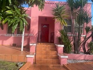 1537 SW 1 ST #2, Miami, Florida 33135, USA