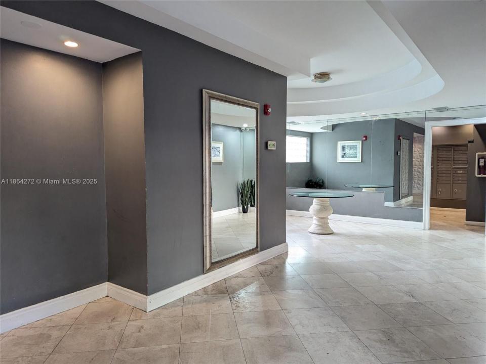 710 Washington Ave 324, Miami Beach, Florida 33139