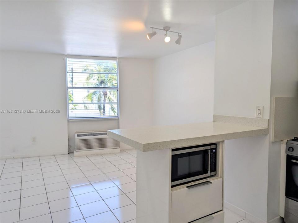 710 Washington Ave 324, Miami Beach, Florida 33139