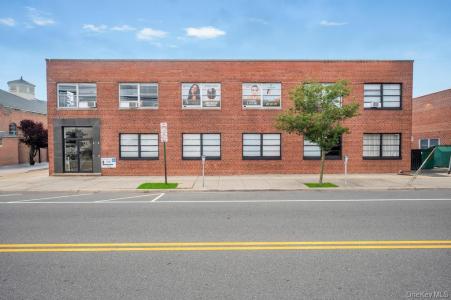 185 Willis Avenue, North Hempstead, New York 11501, USA