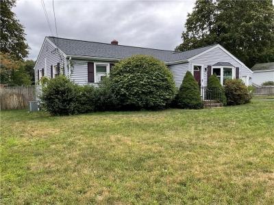 14 Beatrice Avenue, Warwick, Rhode Island 02889