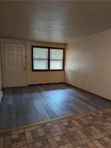 33 Gadoury Avenue 5, Coventry, 罗得岛 02816, 美国