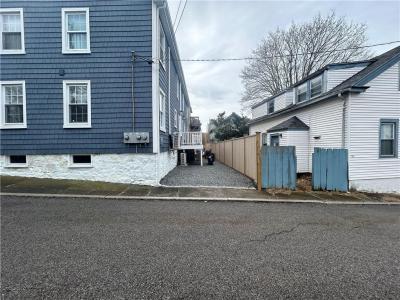 23 Anthony Street 2, Newport, Rhode Island 02840
