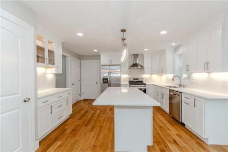 325 Inez Avenue, Warwick, Rhode Island 02886
