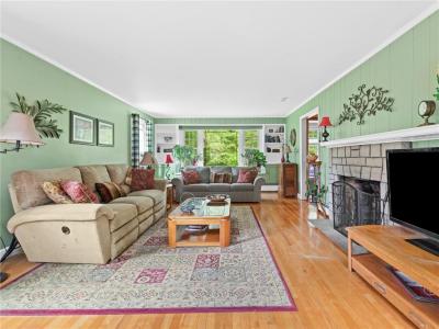 110 Hopkins Avenue, Johnston, Rhode Island 02919