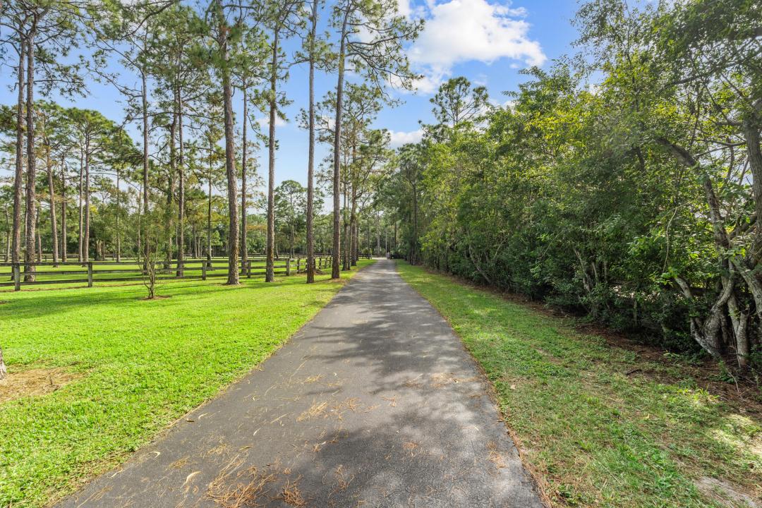 5371 Cougars Prowl, Lake Worth, Florida 33449
