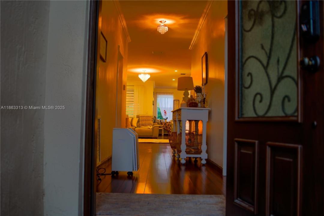 16368 SW 43rd Ter, Kendall, Florida 33185, Amerika Birleşik Devletleri
