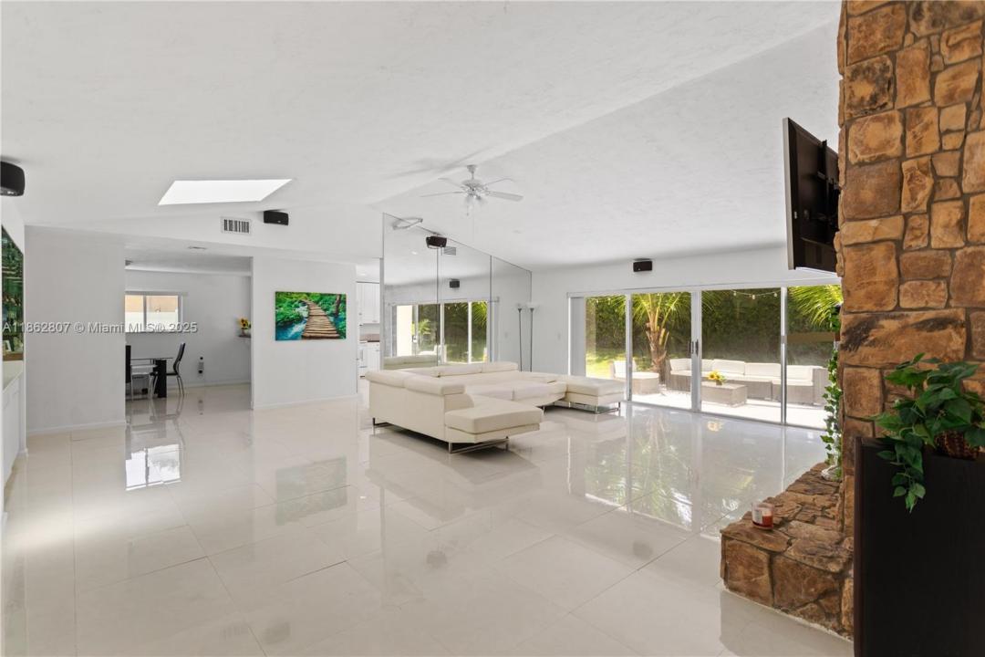 2451 SW 23rd Cranbrook Dr, Boynton Beach, Florida 33436