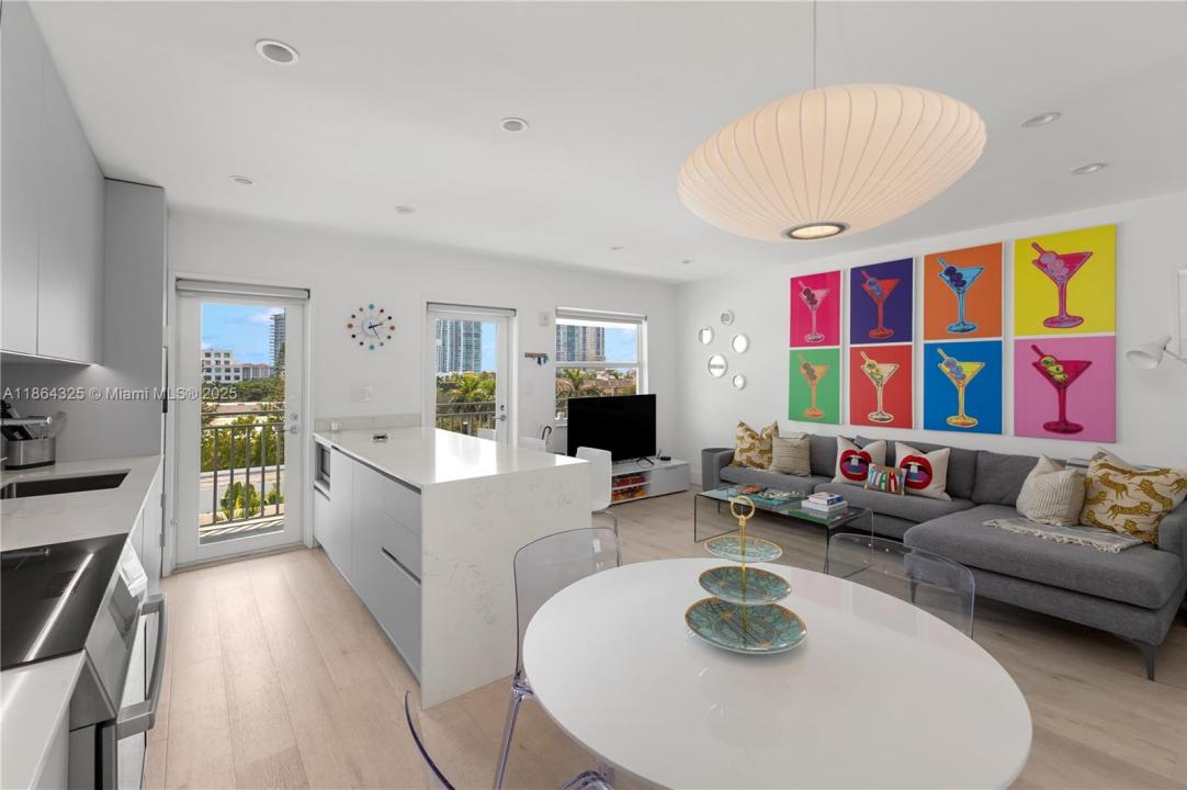 363 Washington Ave 63, Miami Beach, フロリダ 33139, アメリカ合衆国