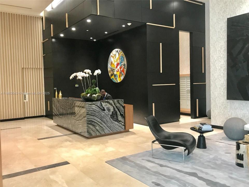 55 SW 9th St 2807, Miami, Florida 33130, Stati Uniti