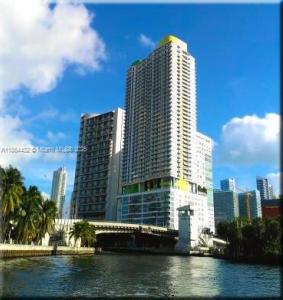 185 SW 7th St 3206, Miami, Florida 33130, USA