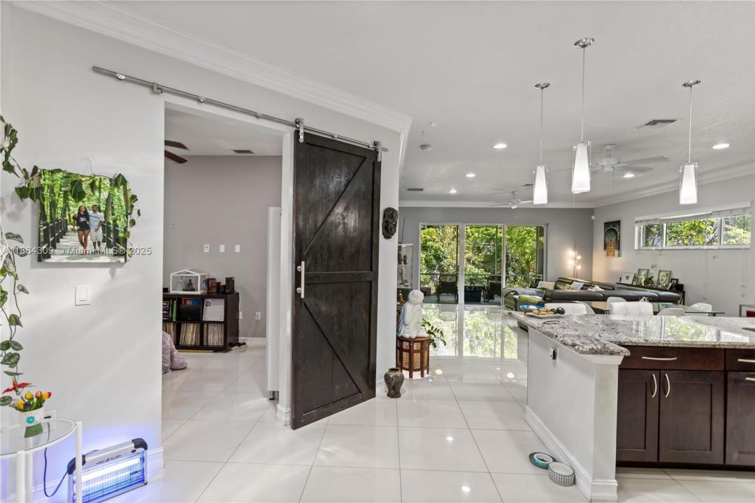 228 SW 4th St, Dania Beach, Flórida 33004, Estados Unidos