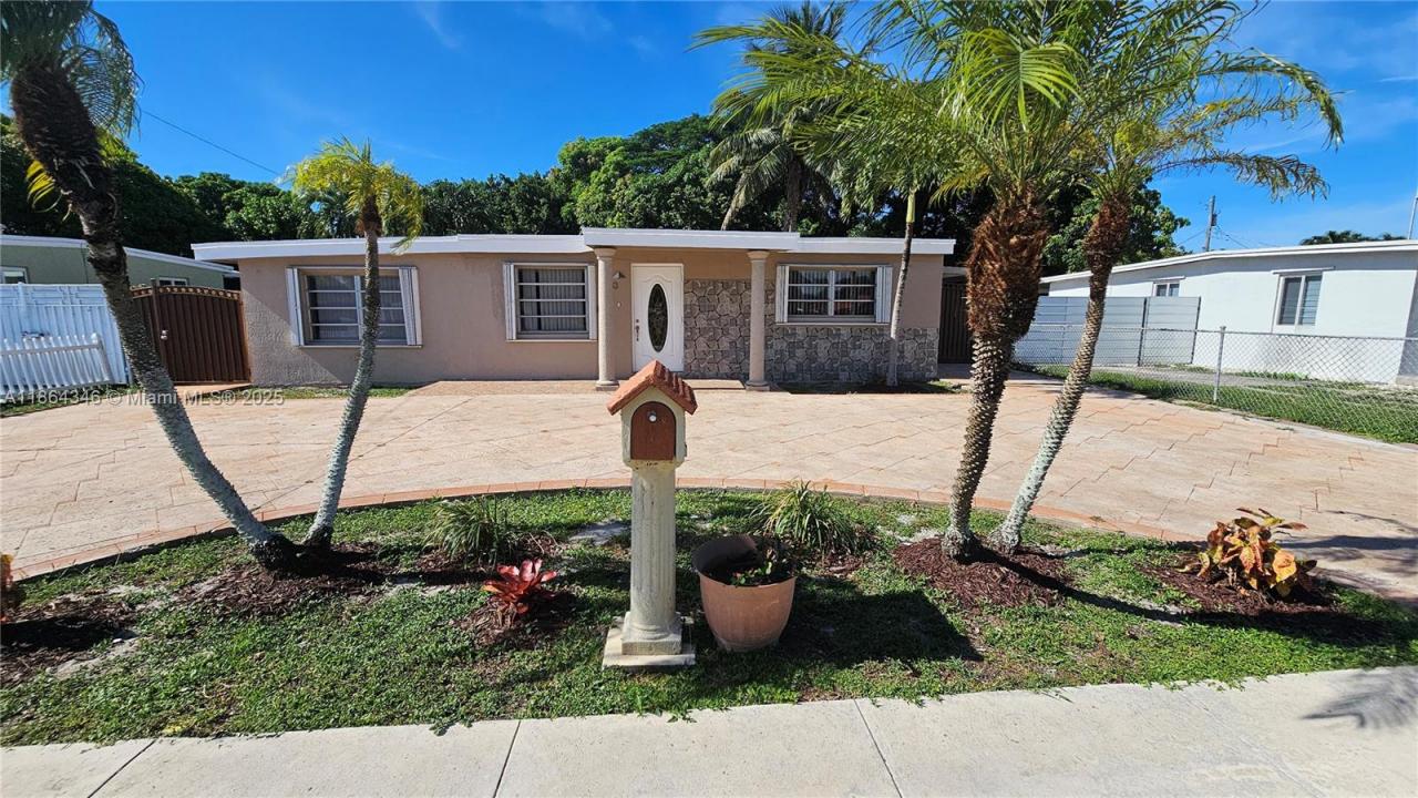 453 E 61st St, Hialeah, Flórida 33013, Estados Unidos