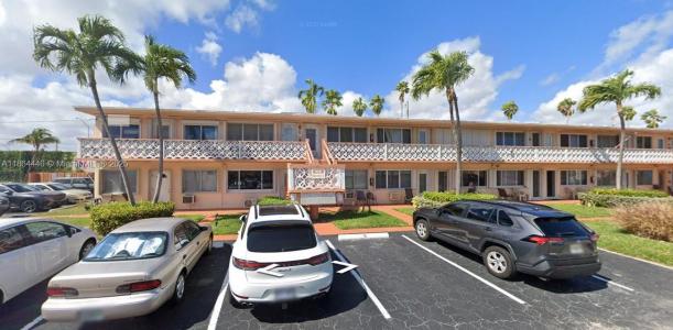 920 SW 11th Ave 9D, Hallandale Beach, Florida 33009, USA