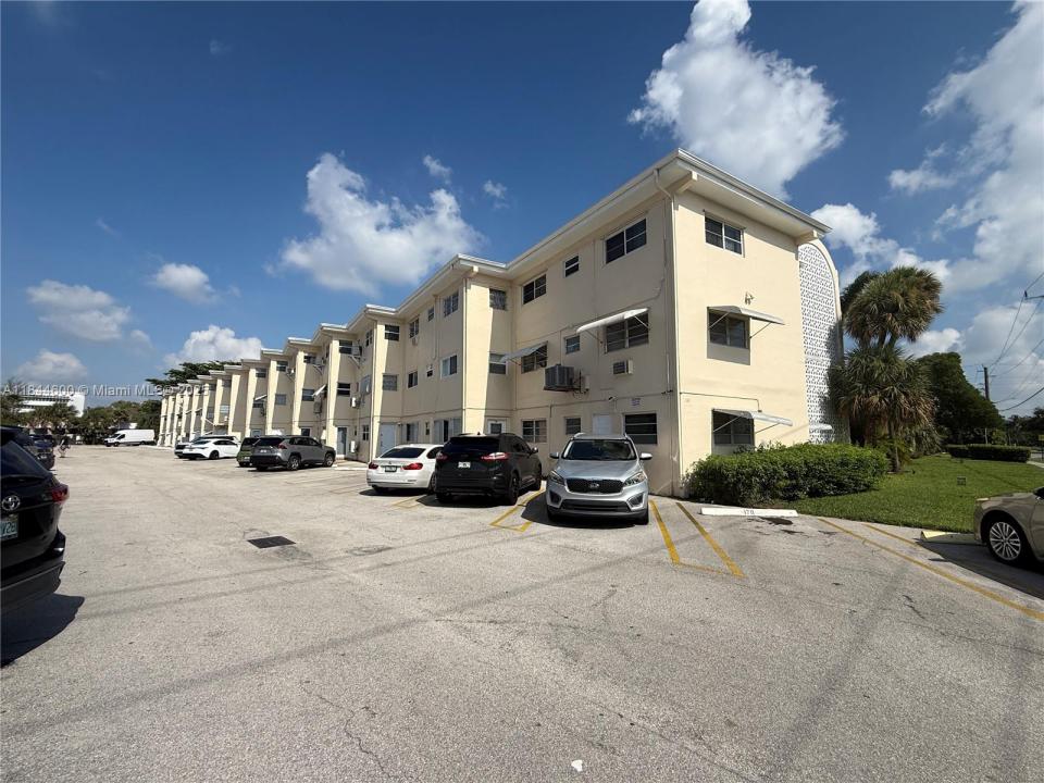 141 NE 10th Ave 17B, Hallandale Beach, Flórida 33009, Estados Unidos