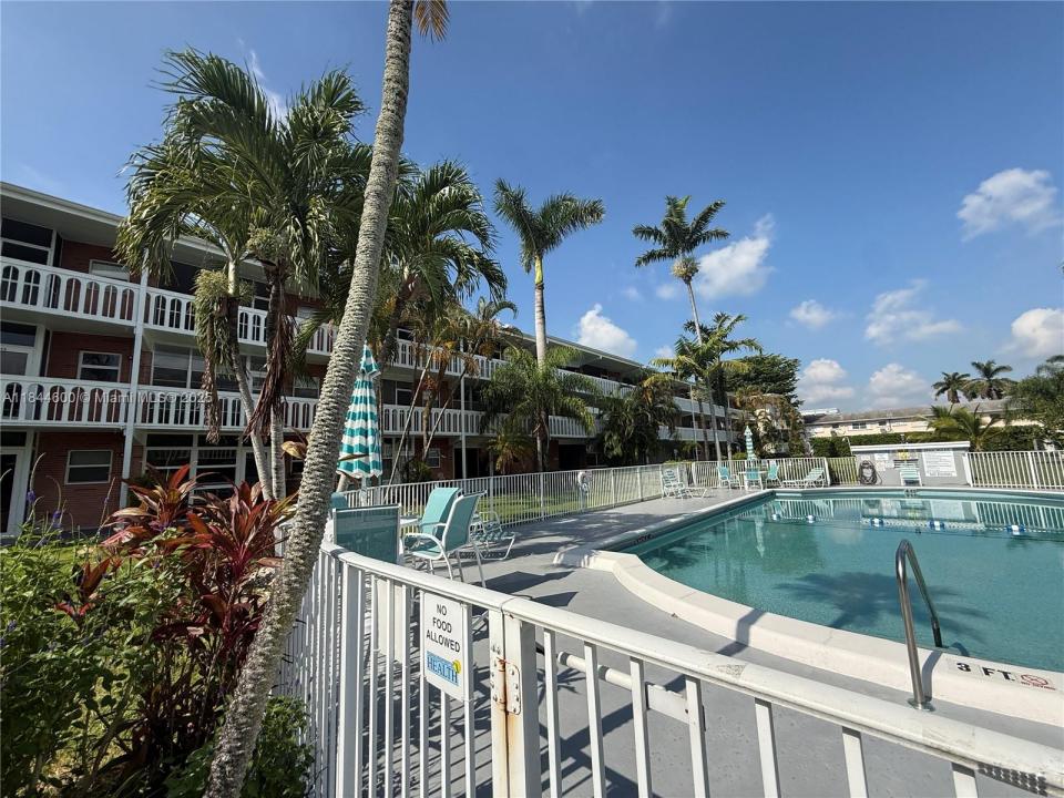 141 NE 10th Ave 17B, Hallandale Beach, Flórida 33009, Estados Unidos