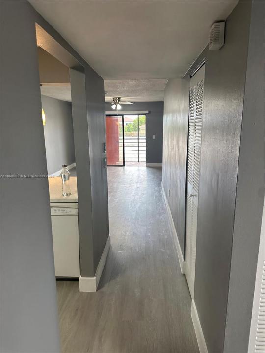 862 NE 209th St 206, Miami, Florida 33179, Stati Uniti