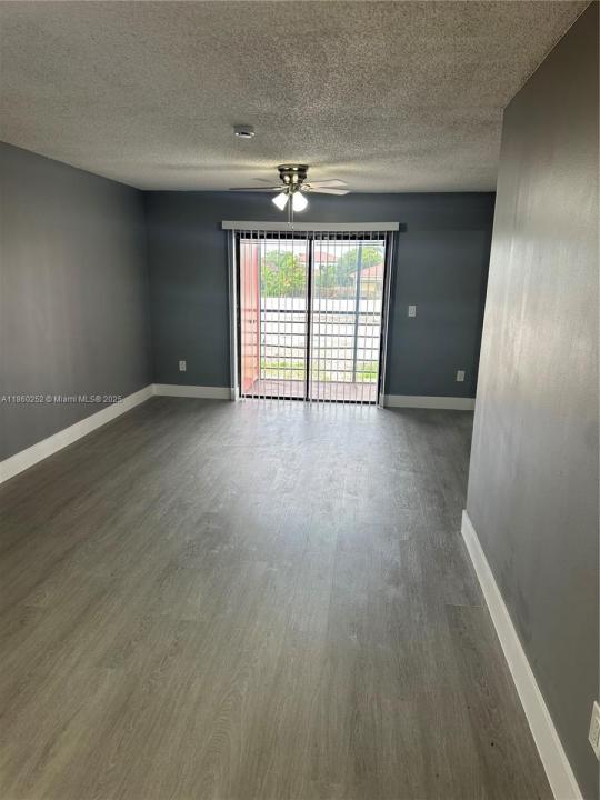 862 NE 209th St 206, Miami, Florida 33179, Stati Uniti