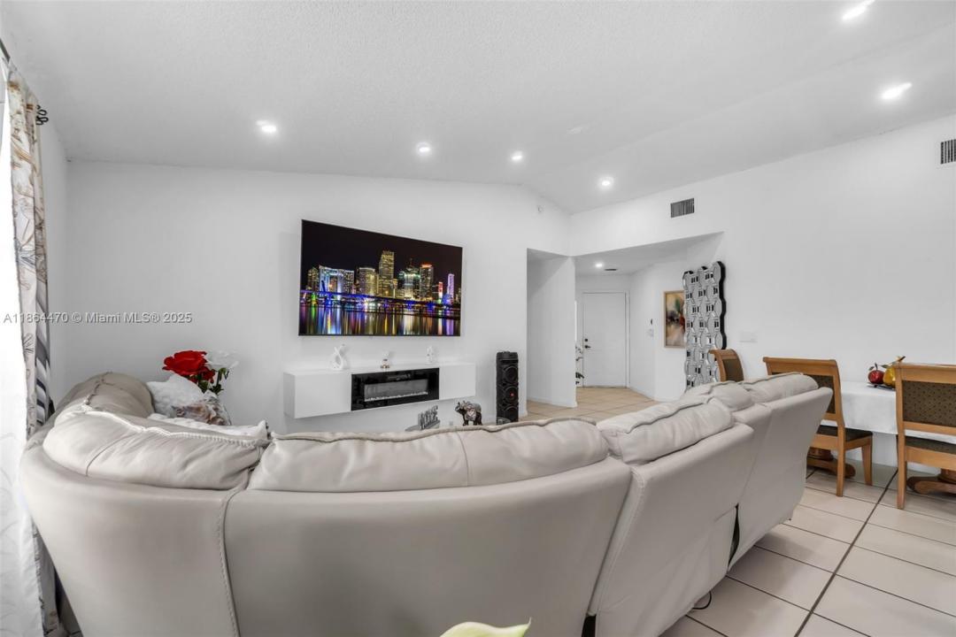 2590 SE 7th Pl, Homestead, Florida 33033, Stati Uniti