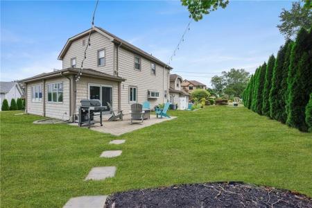 35 Anna Olivo Court, Narragansett, Rhode Island 02882