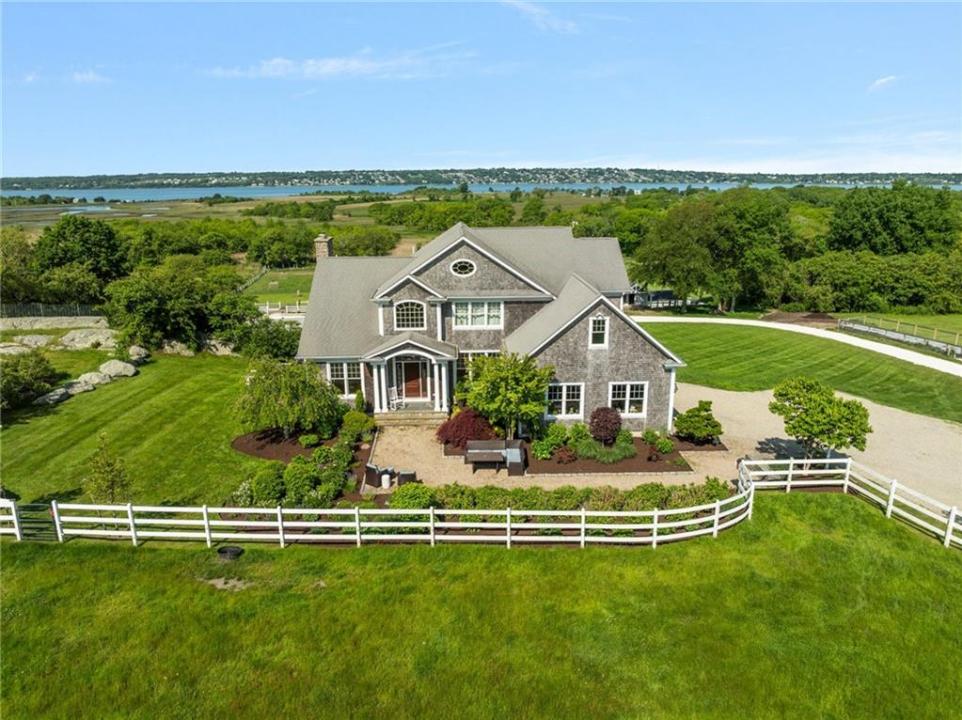 3333 Main Road, Tiverton, Rhode Island 02878, Estados Unidos