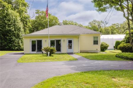 380 Crandall Road, Tiverton, RI 02878, USA