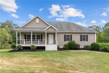 87 Simmons Street, Rehoboth, Massachusetts 02769, USA
