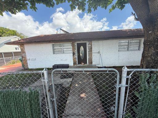 3091 NW 30th St B, Miami, Flórida 33142, Estados Unidos
