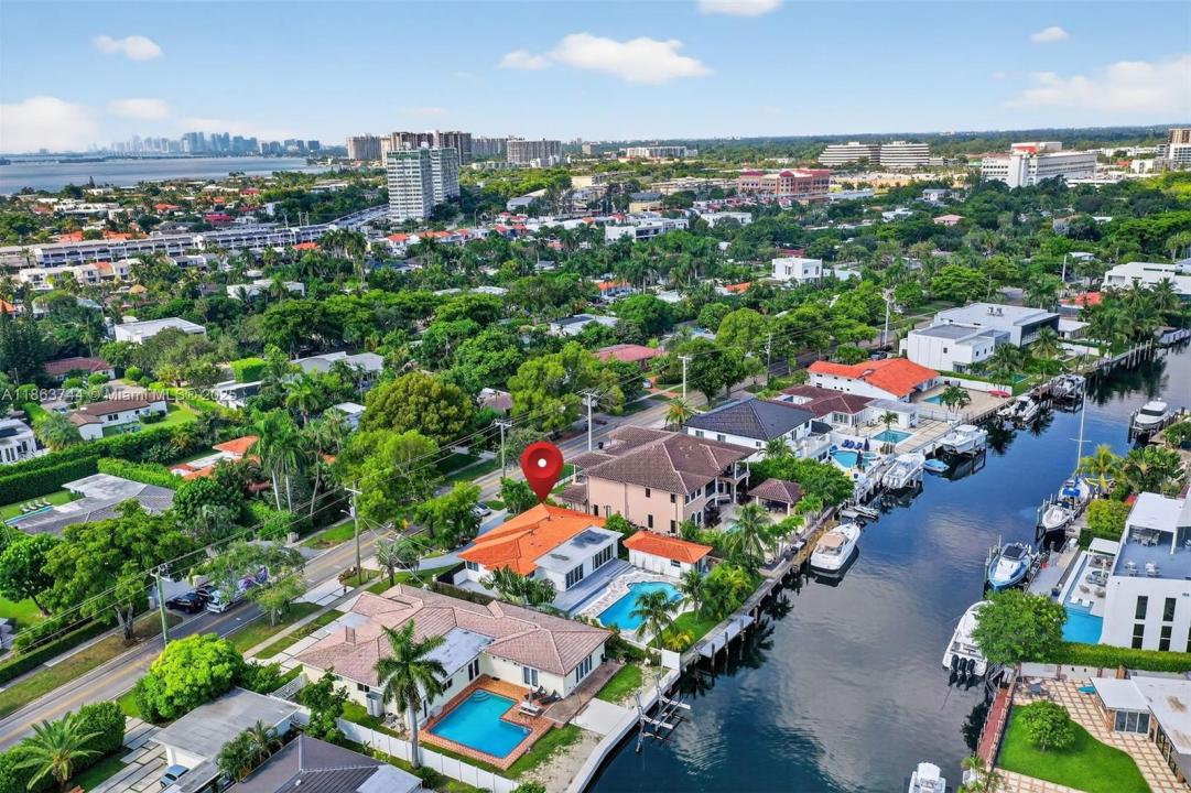 2095 Keystone Blvd 2095, North Miami, פלורידה 33181, ארצות הברית של אמריקה 