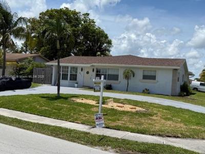 671 SW 14th St, Deerfield Beach, Florida 33441, USA