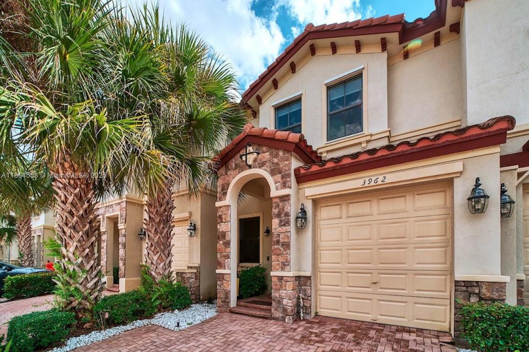 3962 Devenshire Ct, Coconut Creek, Florida 33073