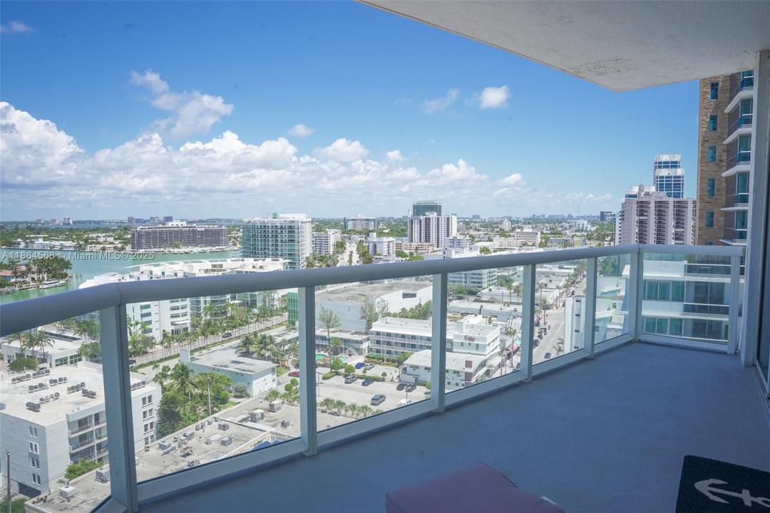 6515 Collins Ave 1709, Miami Beach, Florida 33141, Estados Unidos
