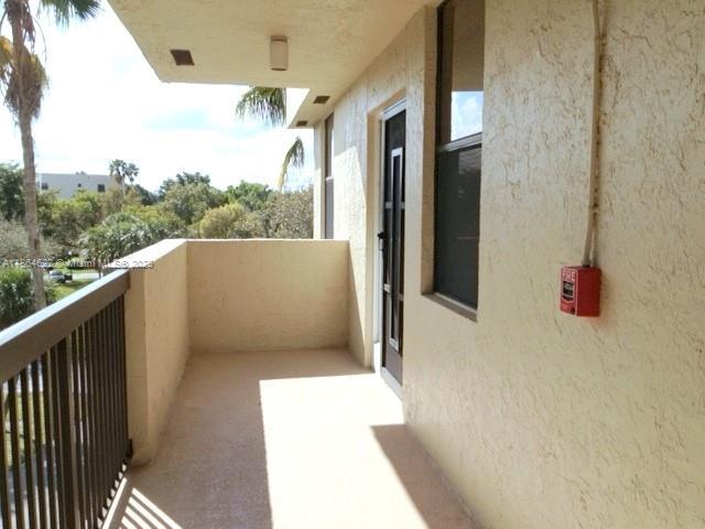 3150 NW 42nd Ave E401, Coconut Creek, Florida 33066
