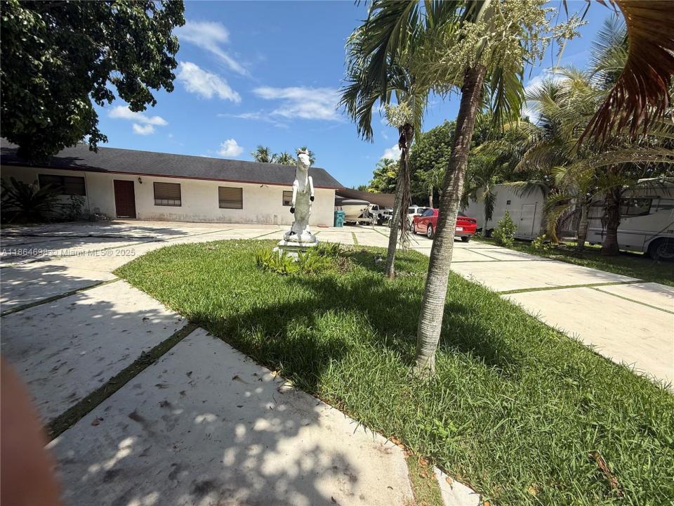 15765 SW 206th Ave, Miami, Floryda 33187, USA