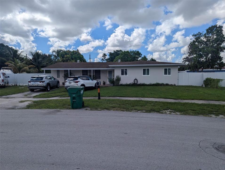 4720 NW 179th St, Miami Gardens, Florida 33055
