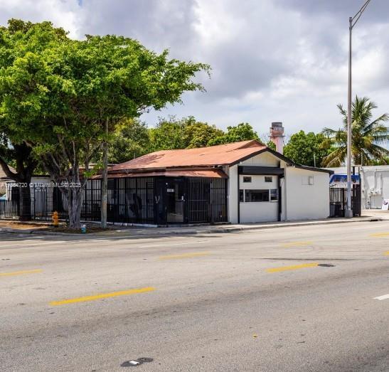 3002 NW 7th Ave, Miami, フロリダ 33127, アメリカ合衆国
